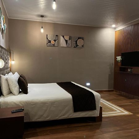 Misty Courtyard Resort Chinnakanal Екстериор снимка