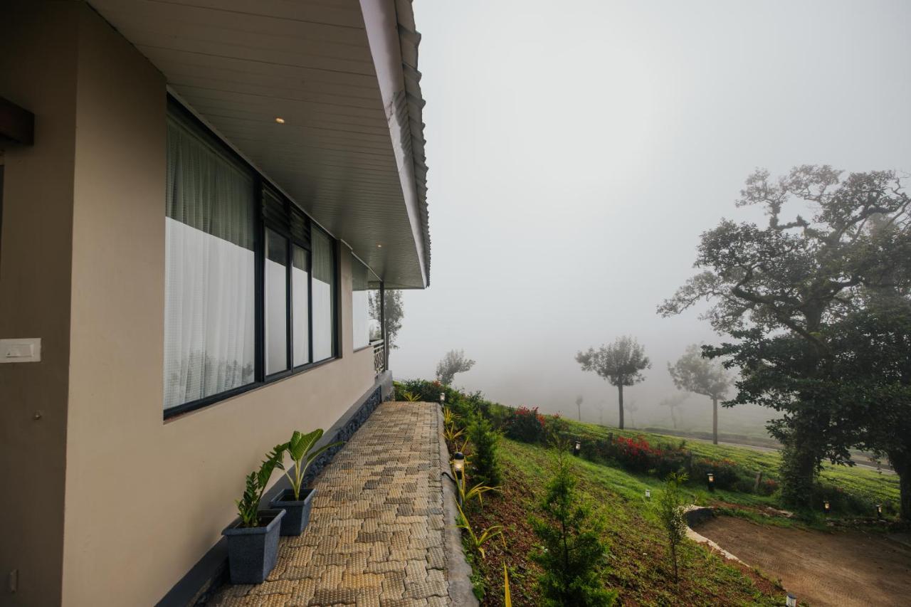 Misty Courtyard Resort Chinnakanal Екстериор снимка