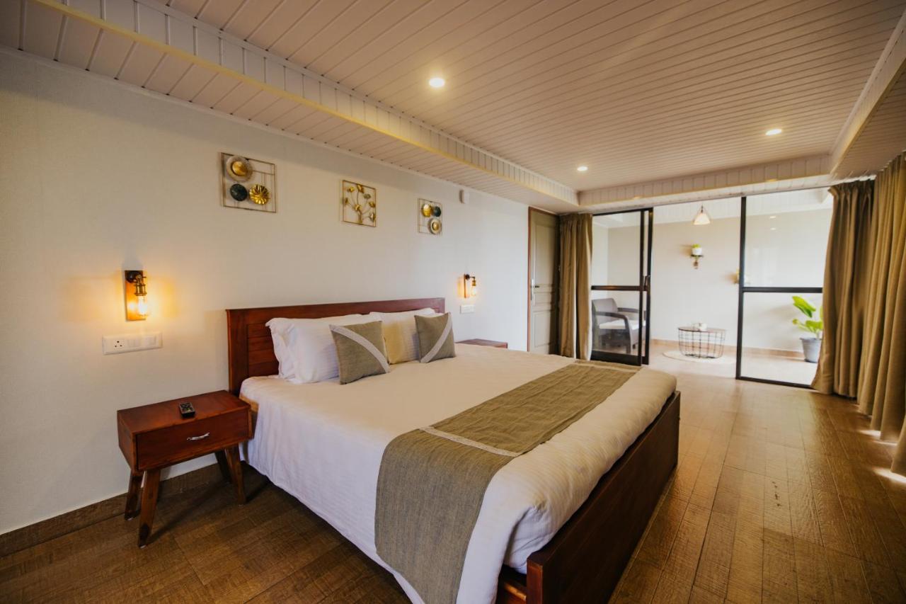 Misty Courtyard Resort Chinnakanal Екстериор снимка