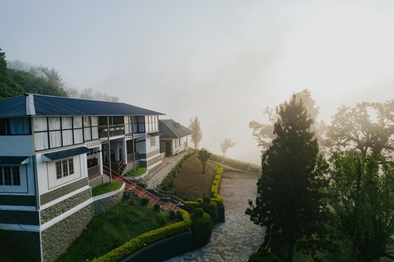 Misty Courtyard Resort Chinnakanal Екстериор снимка