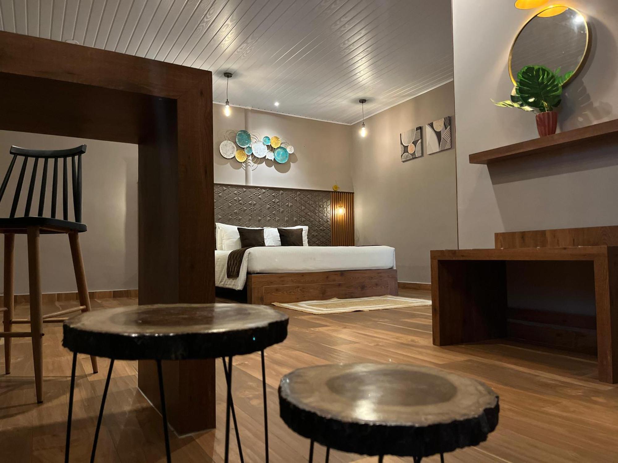 Misty Courtyard Resort Chinnakanal Екстериор снимка